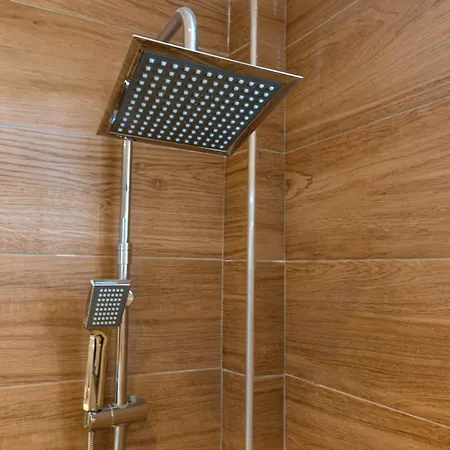 アパート Nikargy Avra