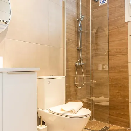 Nikargy Avra 公寓 *