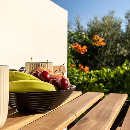 Nikargy Avra 公寓 *